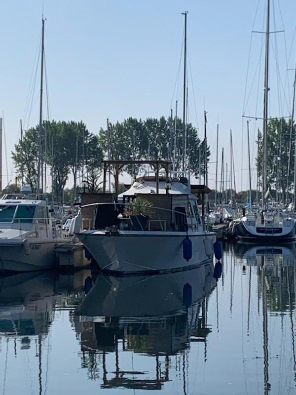 Magnifique Bateau Maison Hotel Ouistreham Luaran gambar