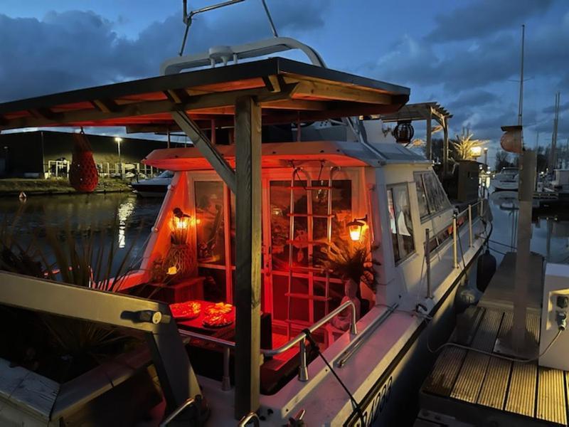 Magnifique Bateau Maison Hotel Ouistreham Luaran gambar